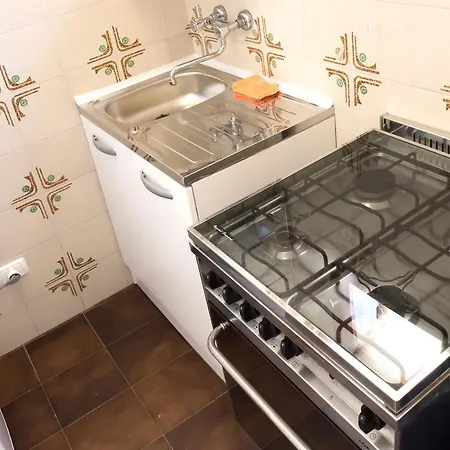 M315 - Marcelli, Comodo Bilocale A 200 Mt Dal Mare Appartement *
